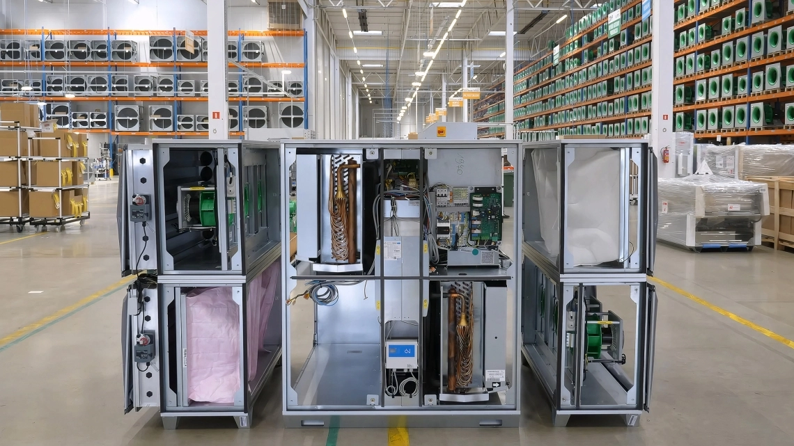 MyCond BreezMe HP внутреннее строение установка с тепловым насосом производство