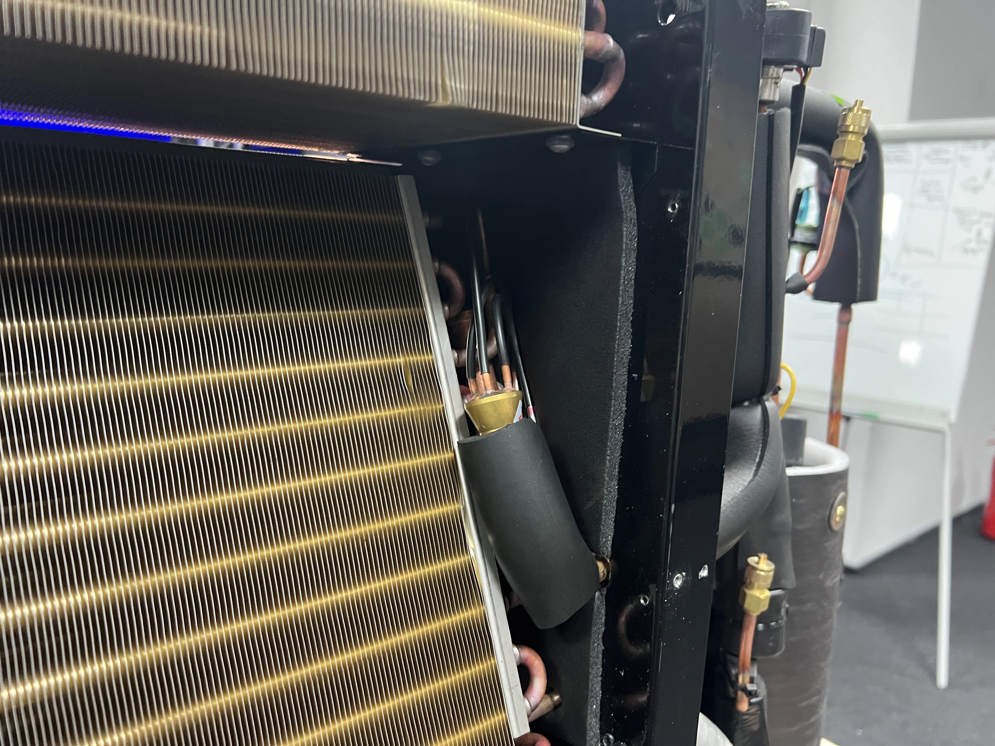 Канальный осушитель для бассейнов с высоким ресурсом надежности Mycond MSHAC